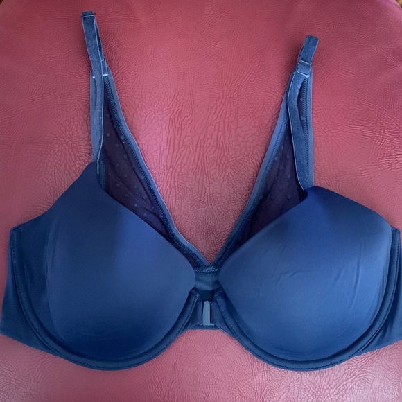 Victoria's Secret Lightly Lined Scoop Demi Bra 34D - Picture 3 of 5